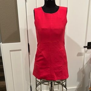 Super cute Diane von Fürstenberg size 6 hot pink mini dress with pockets
